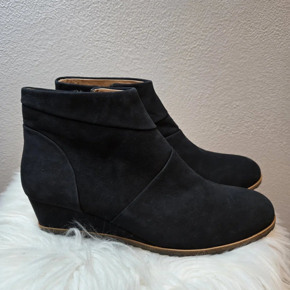 Linea Paolo Womens Wedge Black Ankle Bootie - Picture 5 of 10